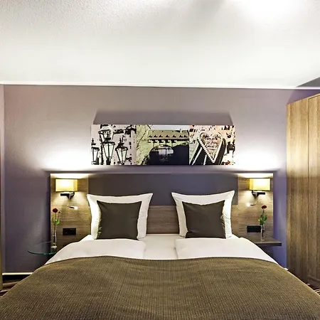 Leonardo Nurnberg Otel 3*