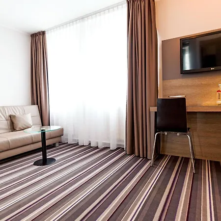 Leonardo Nurnberg Otel 3*