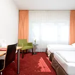 Leonardo Hotel