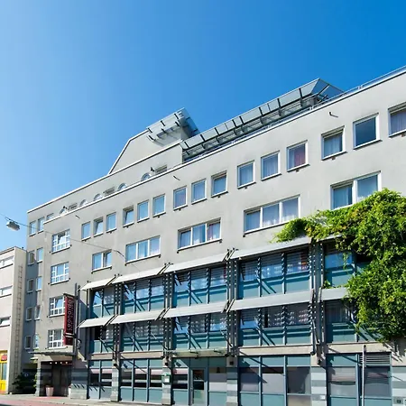 Leonardo Hotel