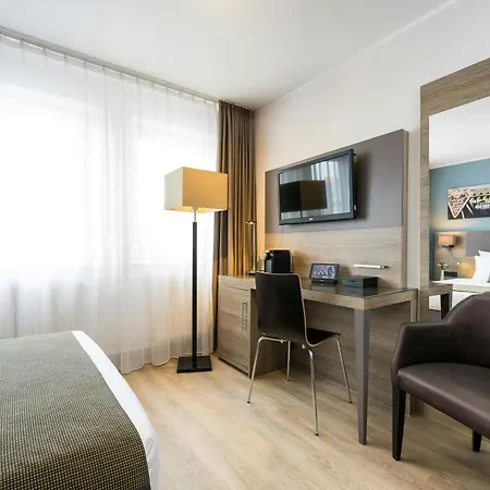 Hotel Leonardo 3*